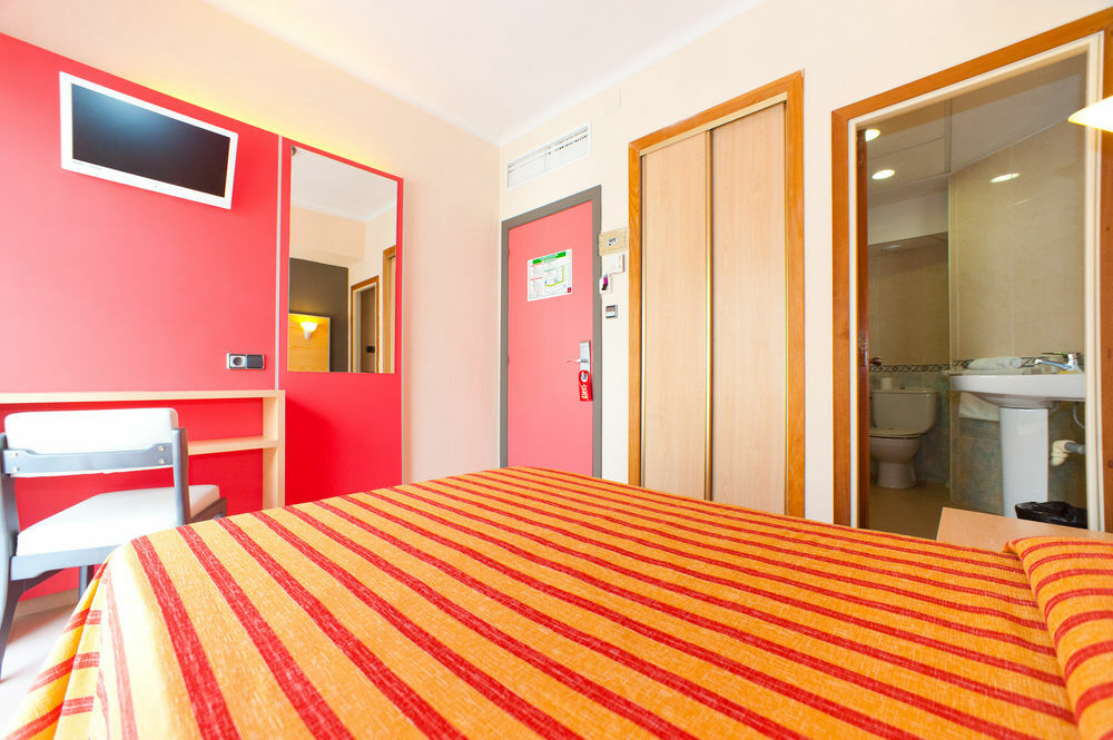 Sant Antoni de Portmany The Red Hotel By Ibiza Feeling - Adults Only מראה חיצוני תמונה